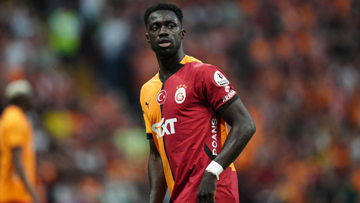 Kolombiya'da gndem oldu! Davinson Sanchez'e vg yadrdlar