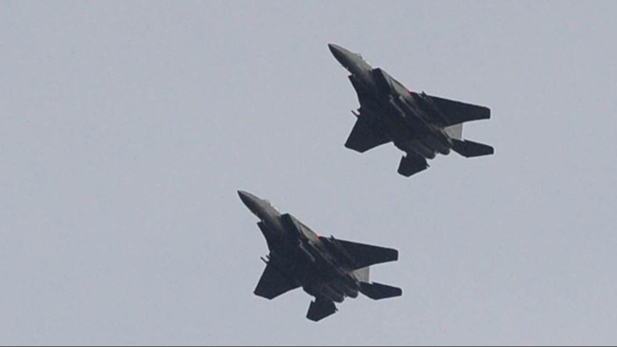3 lkeyi buluturan dev anlama: 40 adet JF-17 iin imzalar atld