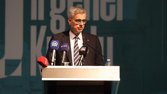 Bakan Memiolu, salk personellerinin grev banda olduunu bildirdi