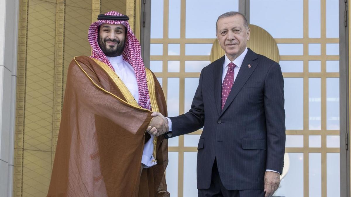Cumhurbaşkanı Erdoğan, Prens Selman'la görüştüCumhurbaşkanı Erdoğan, Prens Selman'la görüştü! Filistin ve Suriye mesajı