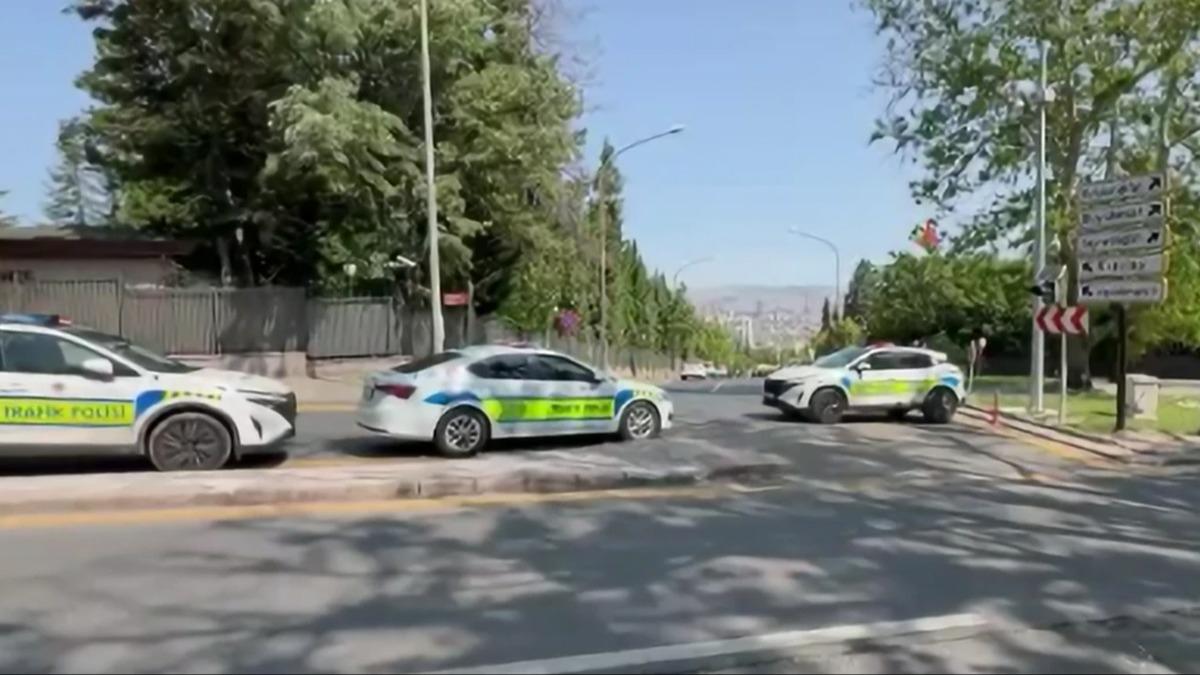 ankaya Kk yaknnda hareketli anlar... Trafikte dehet sat  