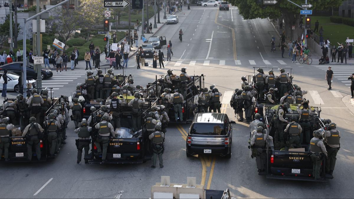 ABD kart! Los Angeles sokaklar alev alev