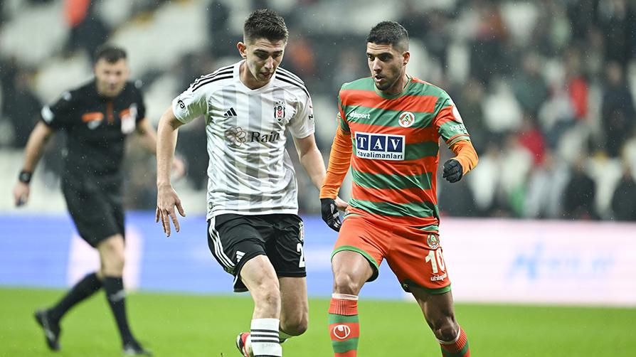Beşiktaş'a geri döndü!