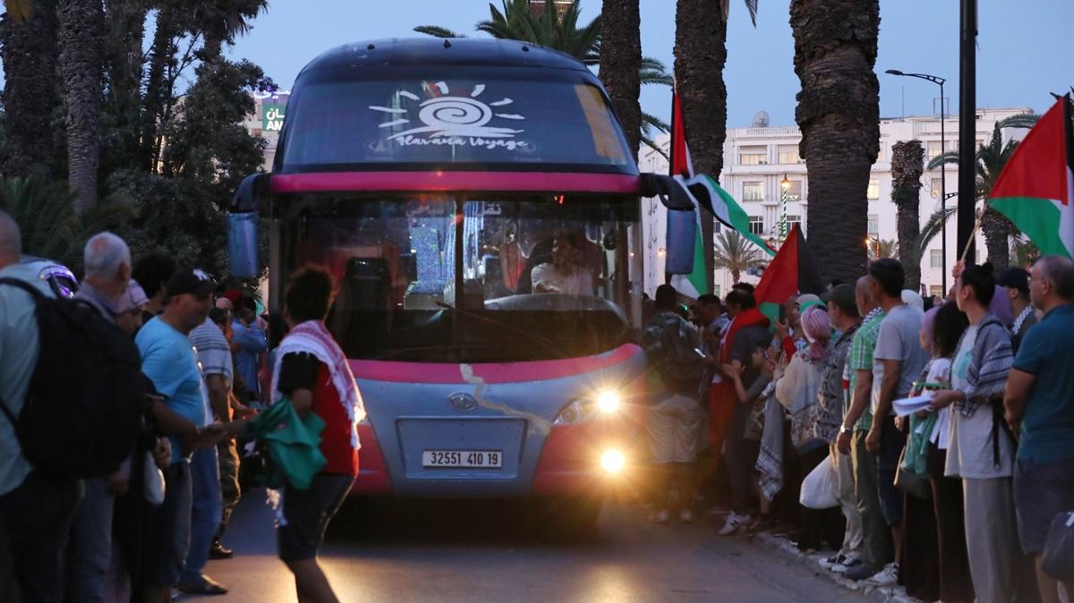 Denizden ''Madleen'' karadan ''Marip''... srail'in Gazze ablukasn krmak iin yola ktlar