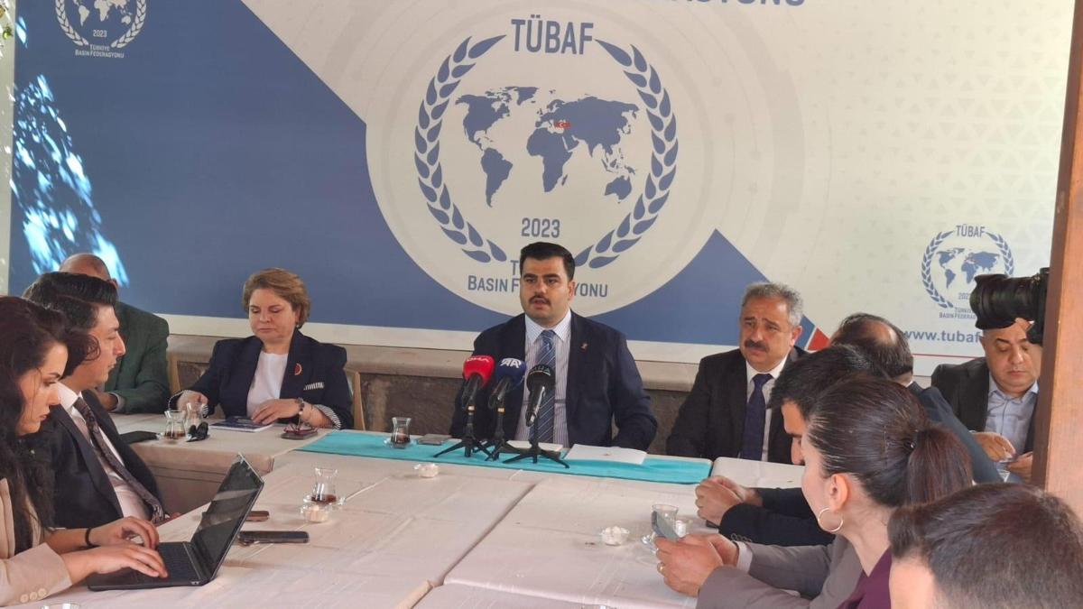 AK Parti Genel Sekreteri Eyyp Kadir nan TBAF ziyaretinde konutu