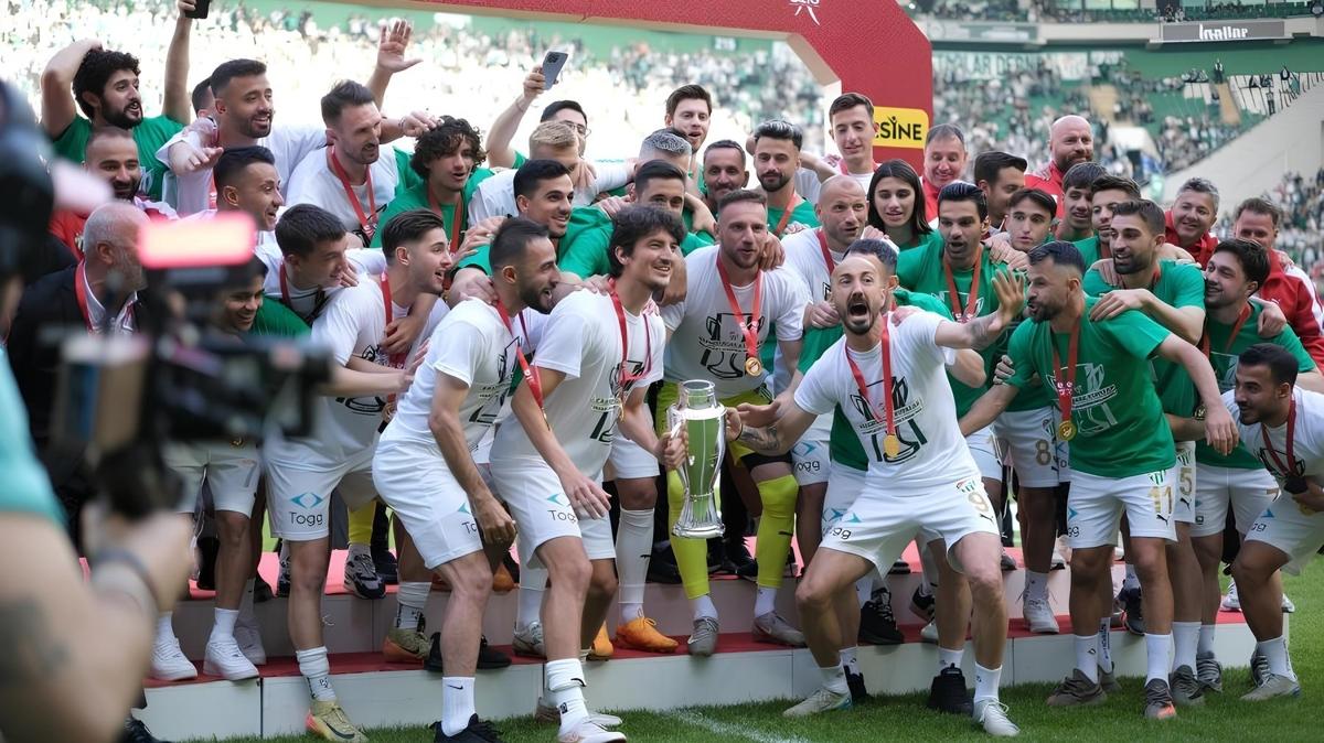 Bursaspor birok isimle yol ayrmnda