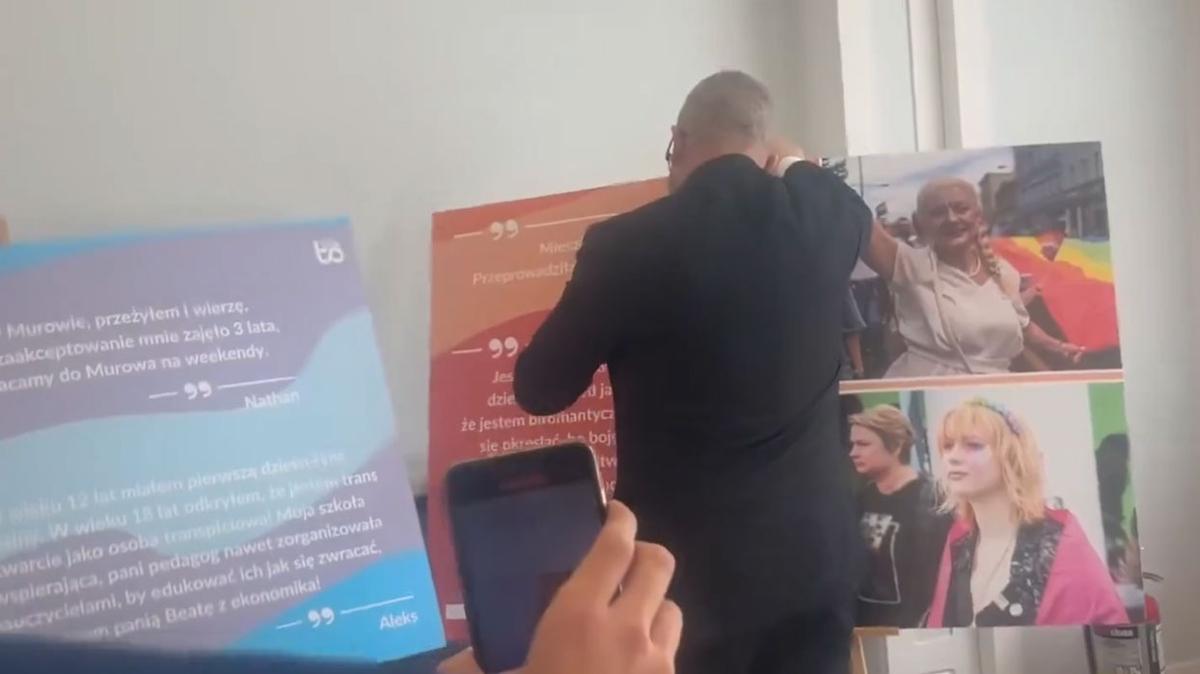 Polonyal milletvekili LGBT sapknlna geit vermedi... ''Kamusal rezaleti engelliyorum''
