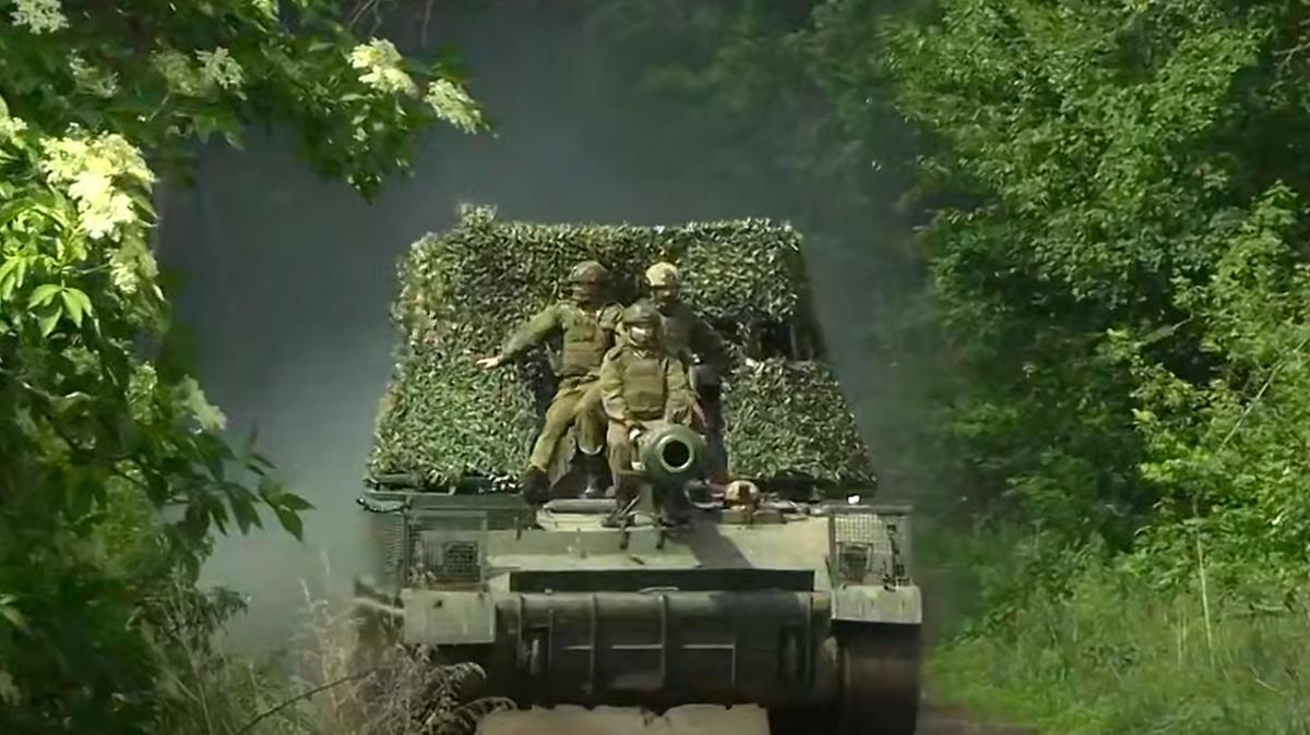 Rus glerinin Donetsk'teki ilerleyii sryor 