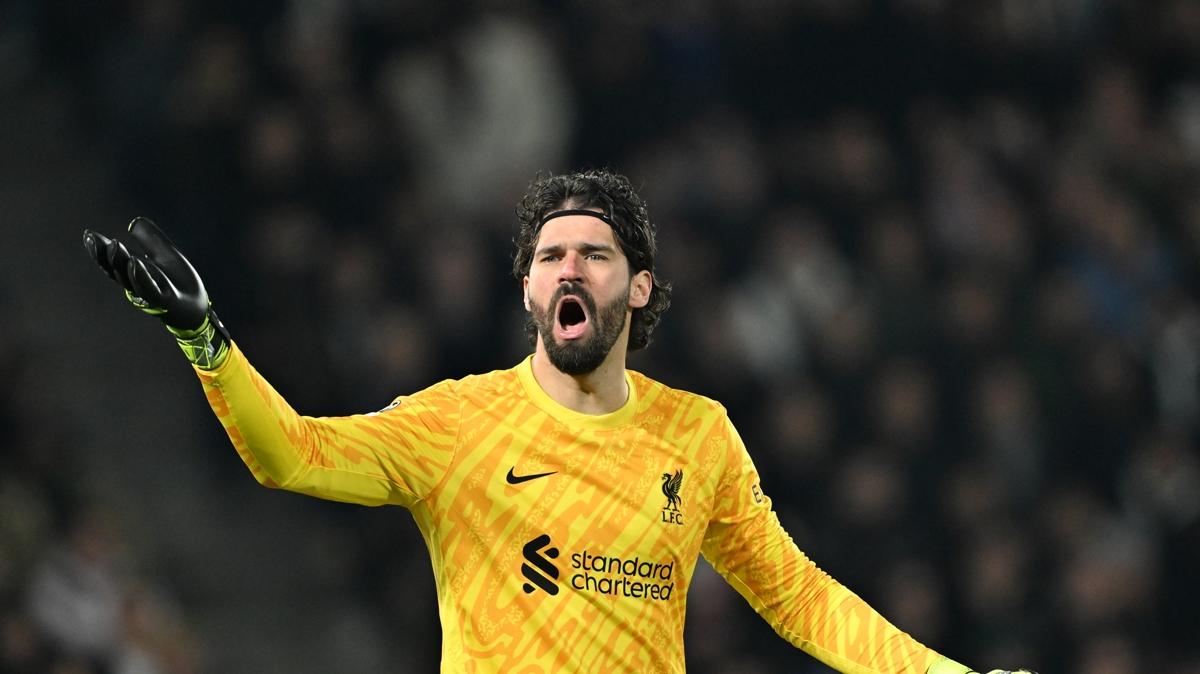 Ad Galatasaray ile anlyordu! Alisson Becker kararn verdi