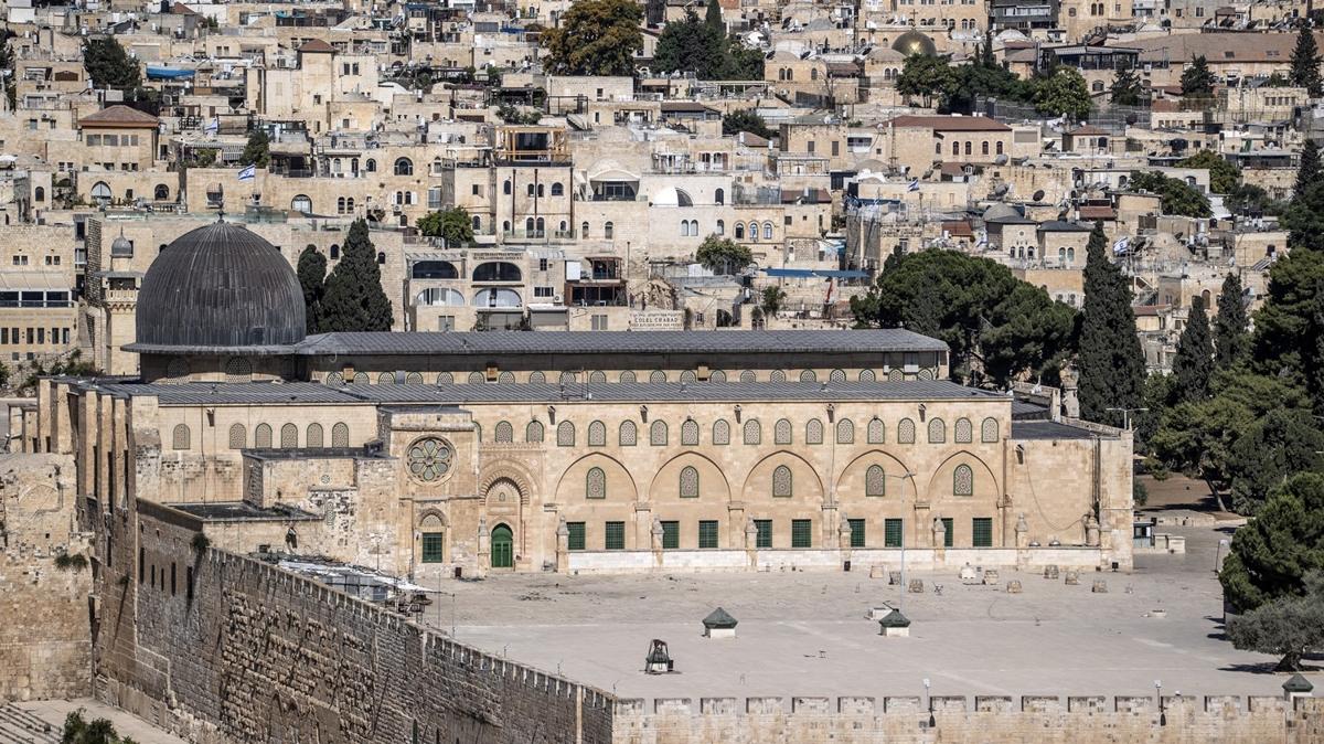 Olaanst hal tedbirleri gerekesiyle Mescid-i Aksa'da cuma namaz klnmayacak