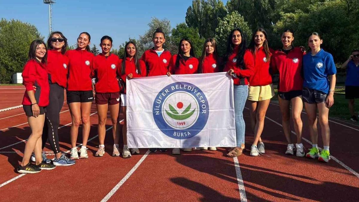 Nilfer Belediyespor Atletizm Takm Sper Lig'e ykseldi  