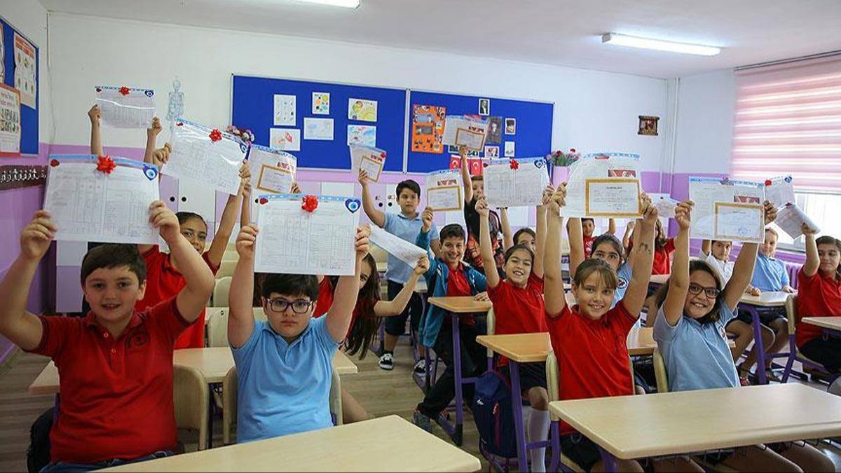 Okullarda son ders zili 20 Haziran'da alacak