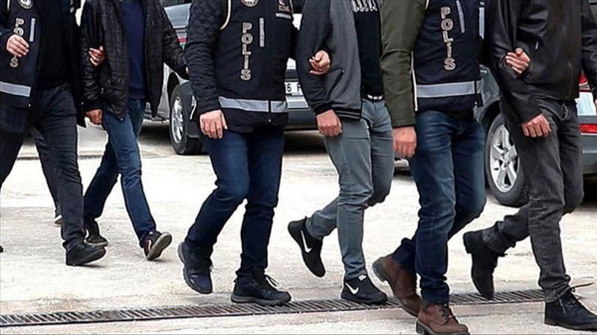 FET'nn askeri mahrem yaplanmasna operasyon! ok sayda gzalt var