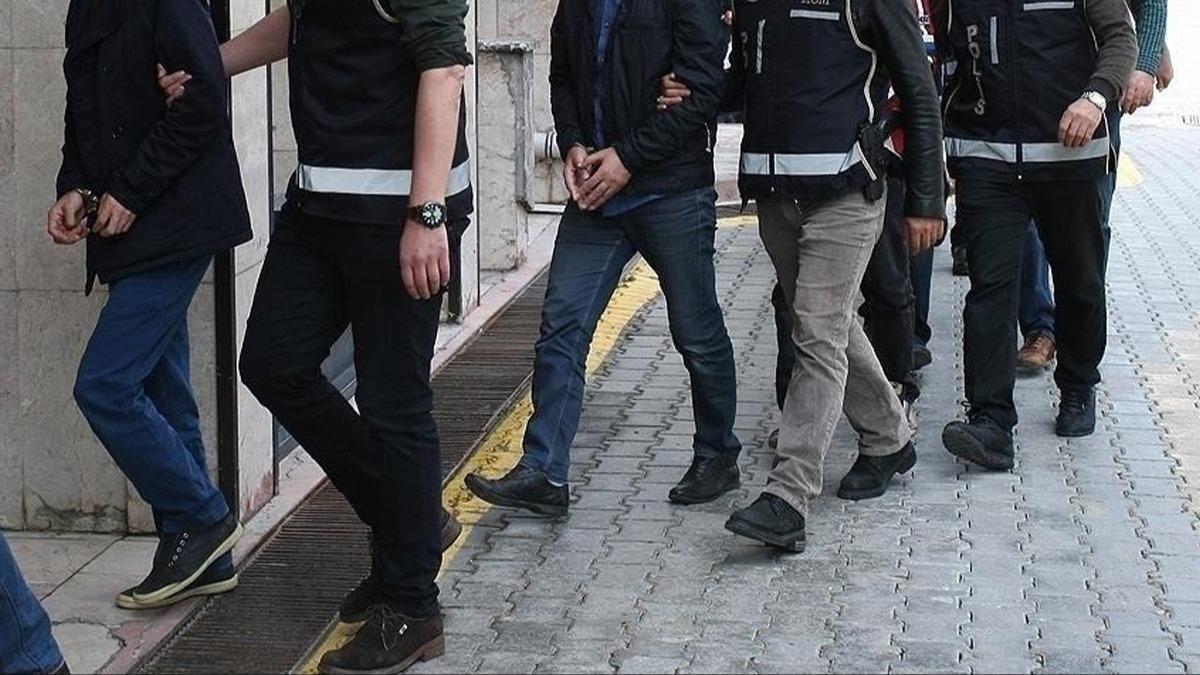 zmir merkezli 6 ilde FET operasyonu:  40 pheli gzaltnda!