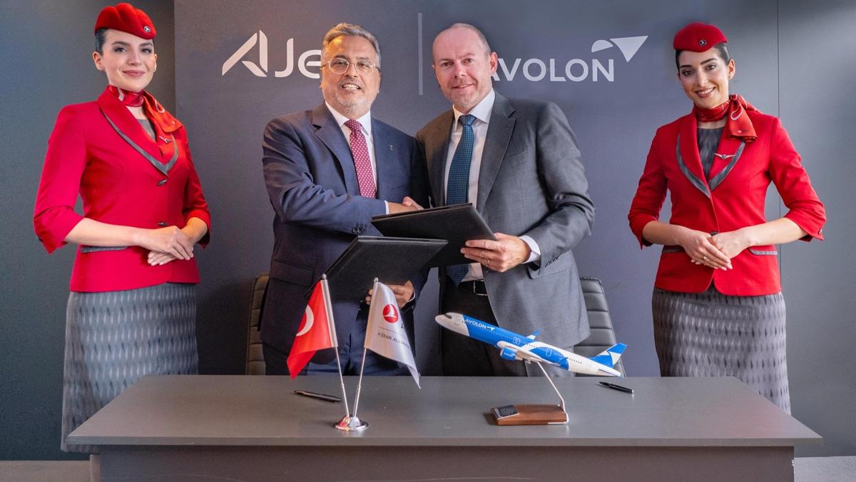 AJet filosuna 14 adet Airbus A321neo katyor 