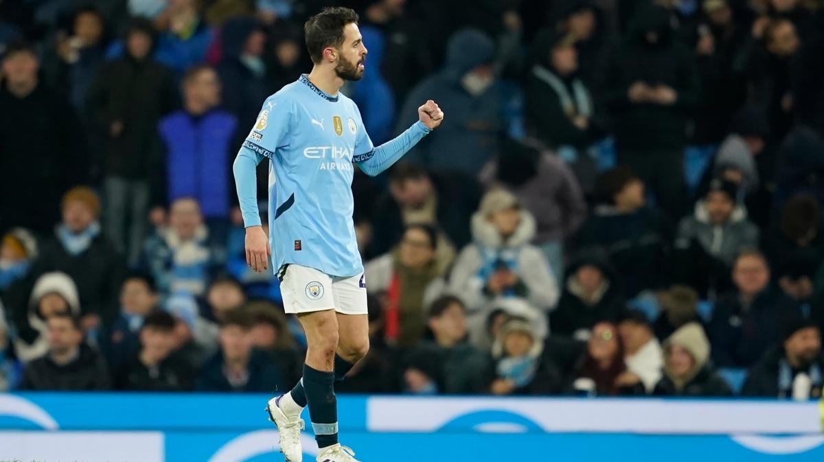 Bernardo Silva: Manchester City'de kalmaya karar verdi