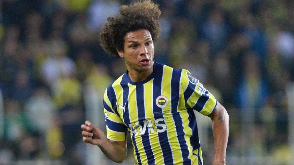 Eski Fenerbaheli oyuncu Willian Arao, Santos yolcusu