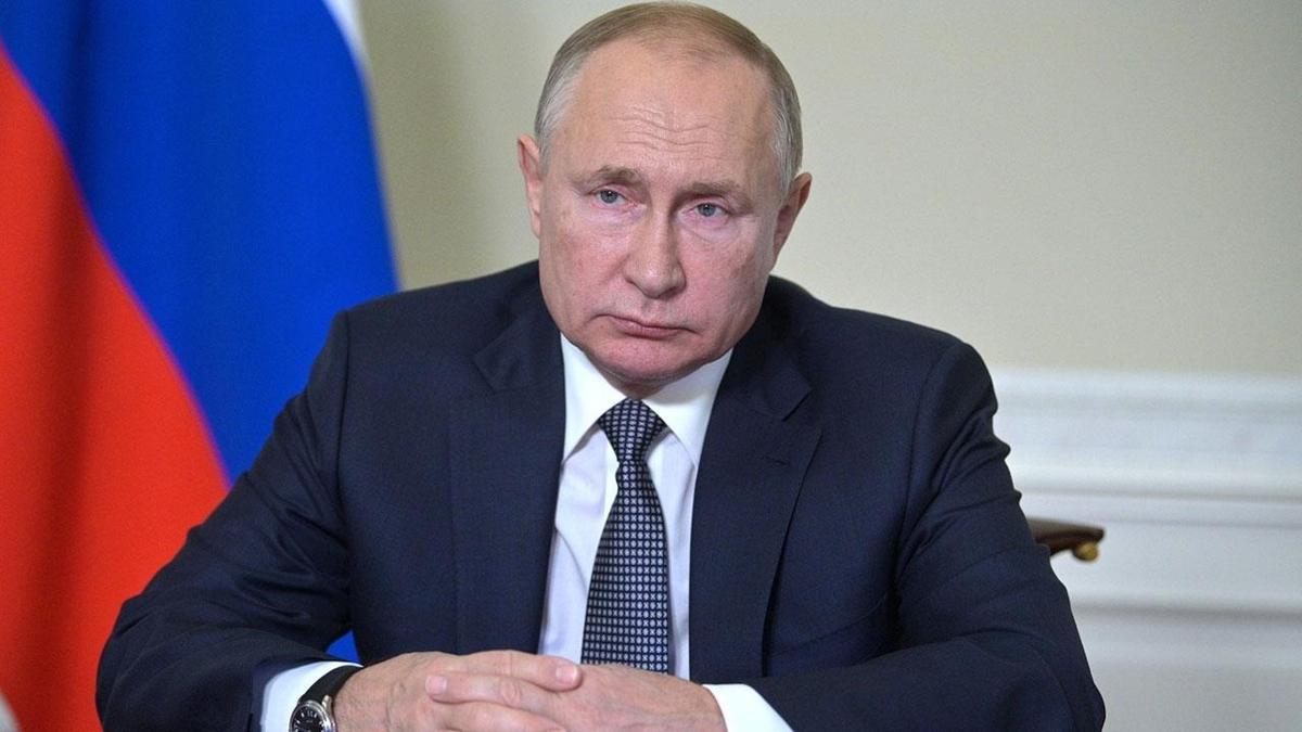 Putin'den Ukrayna ile bar mesaj... ''Zelenski dahil herkesle grrm''