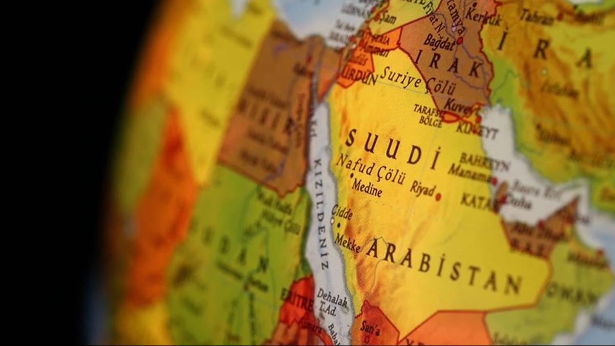 Aden Krfezi ve Kzldeniz'de ABD balantl gemilerine uyar: Yksek tehdit bulunuyor