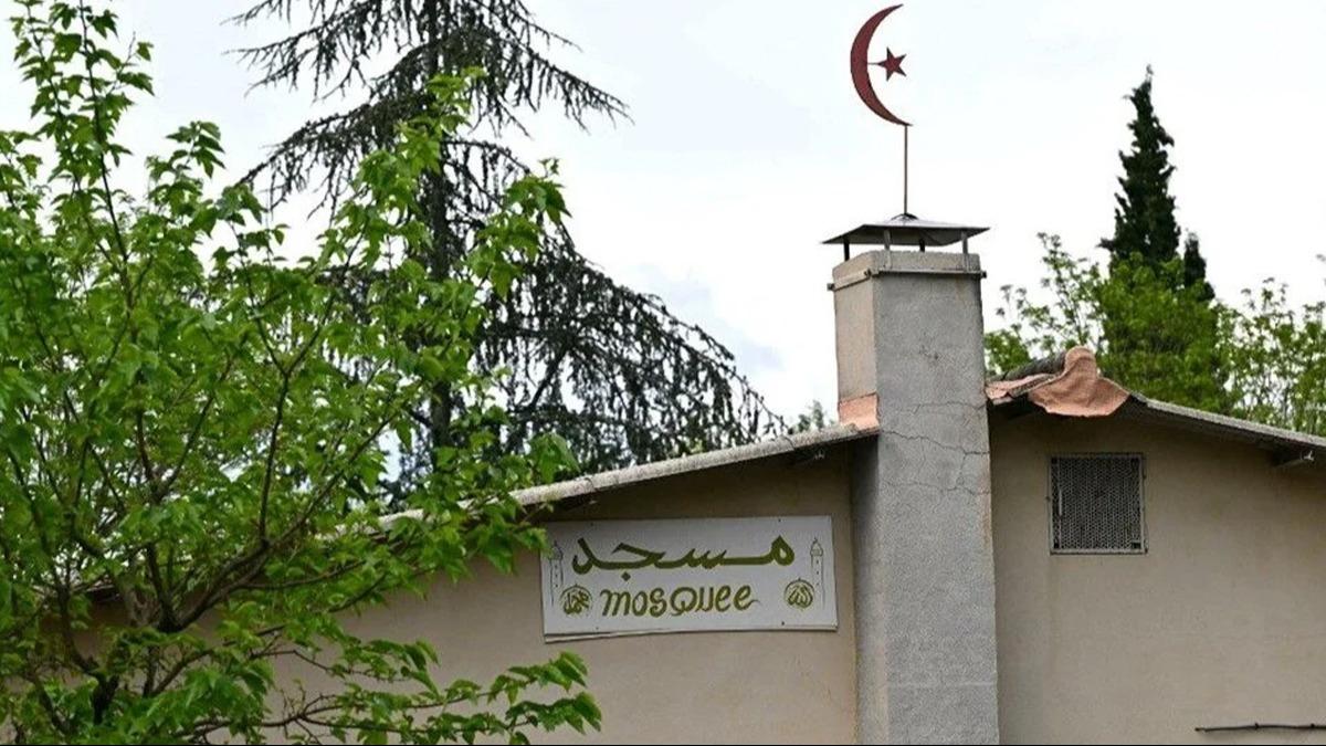 Fransa'da camide Mslman genci katletmiti! saldrgan psikiyatriye sevk edildi