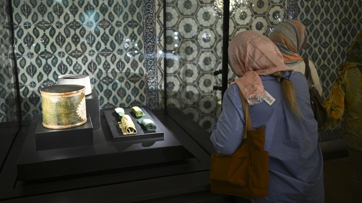 Topkap Saray akam saatlerinde ziyaretilerini arlamaya balad