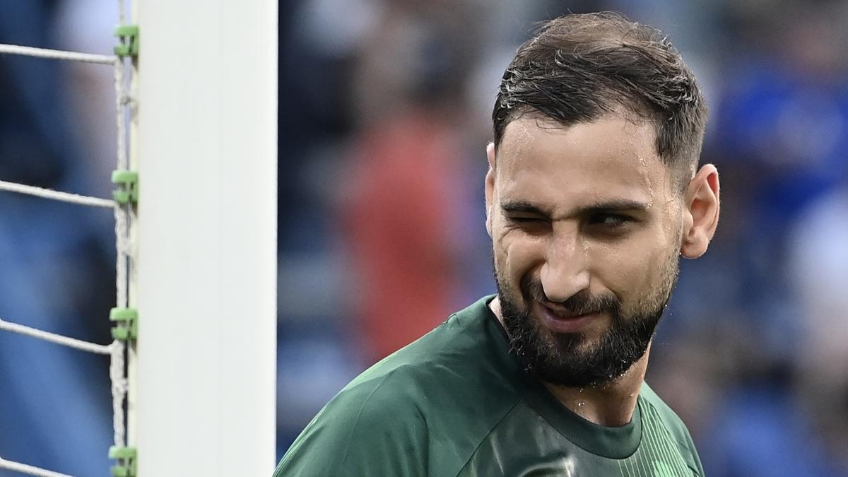 Gianluigi Donnarumma imzay atyor! 
