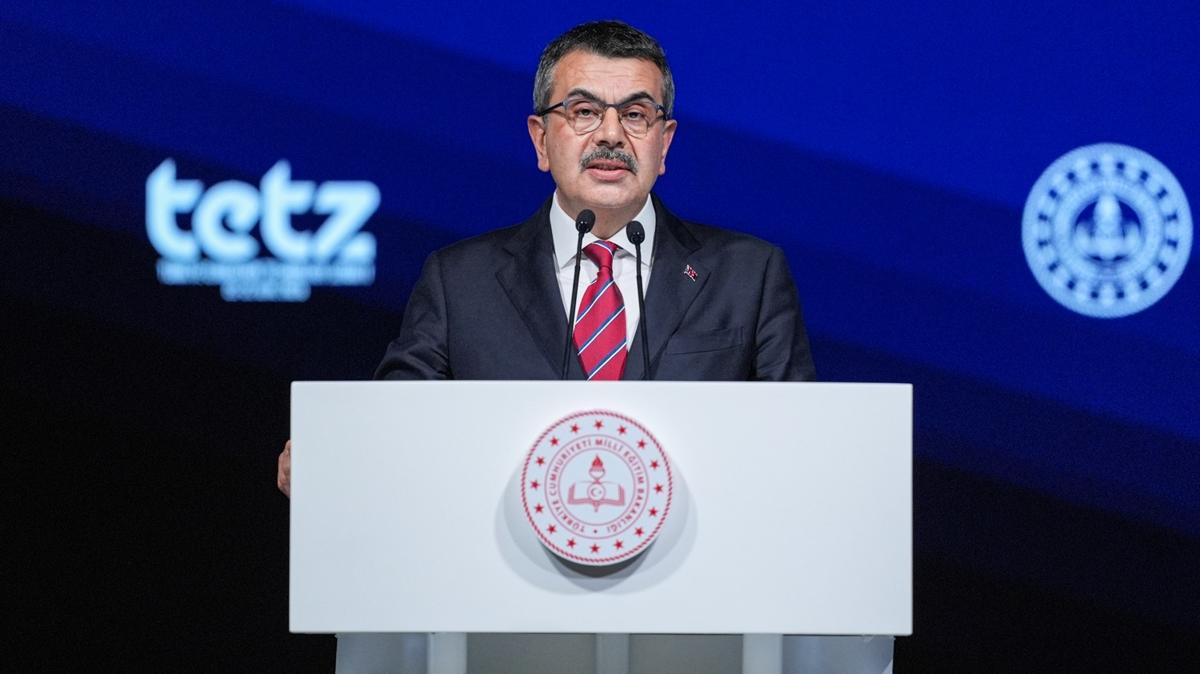 Milli Eitim Bakan Tekin, BA ve EBA canl yaynnda retmenlere hitap etti