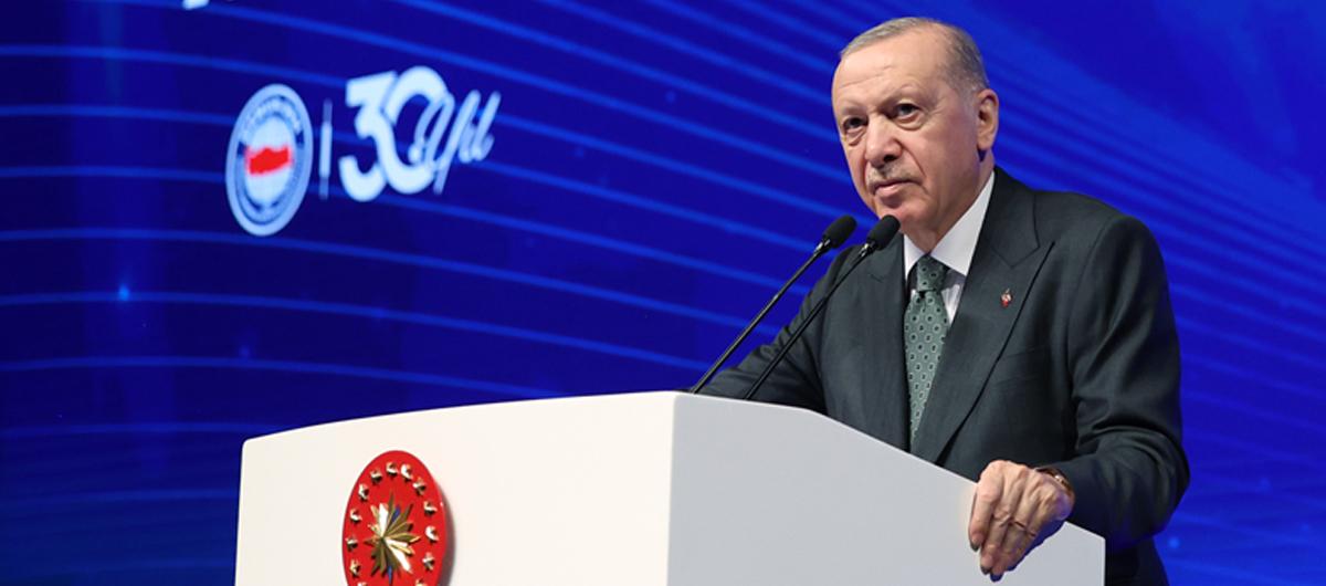 Tepkisini aka ortaya koydu! Bakan Erdoan: ran'a saldrlar kimden gelirse gelsin asla tasvip etmiyoruz
