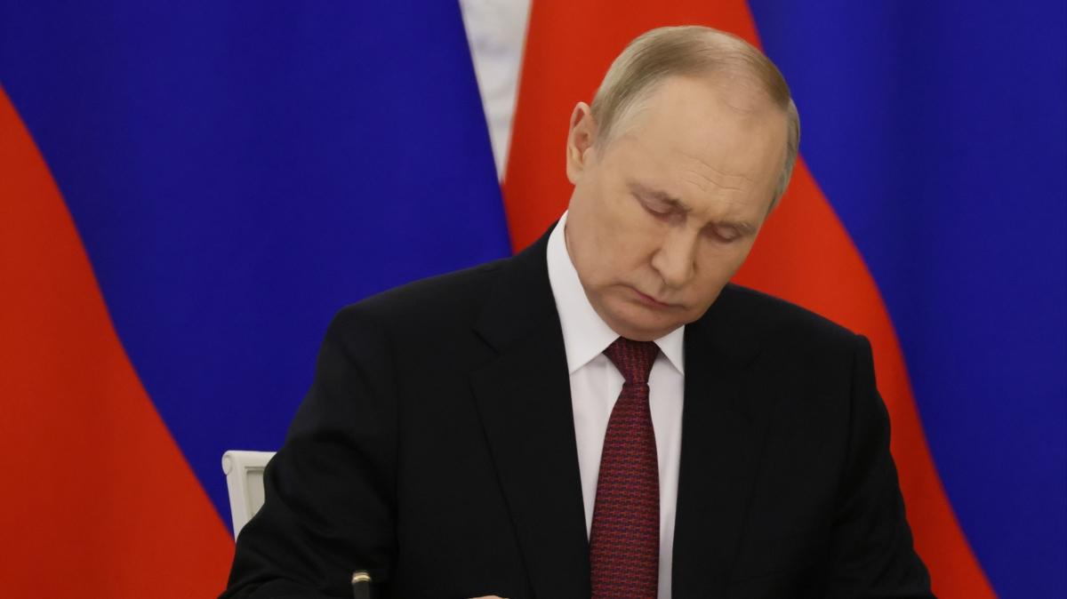 Putin imzay att: Yerli mesajlama uygulamas gelitirilecek 