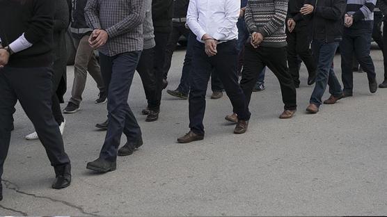 Ankara merkezli 2 ilde FET operasyonu: 5 gzalt karar