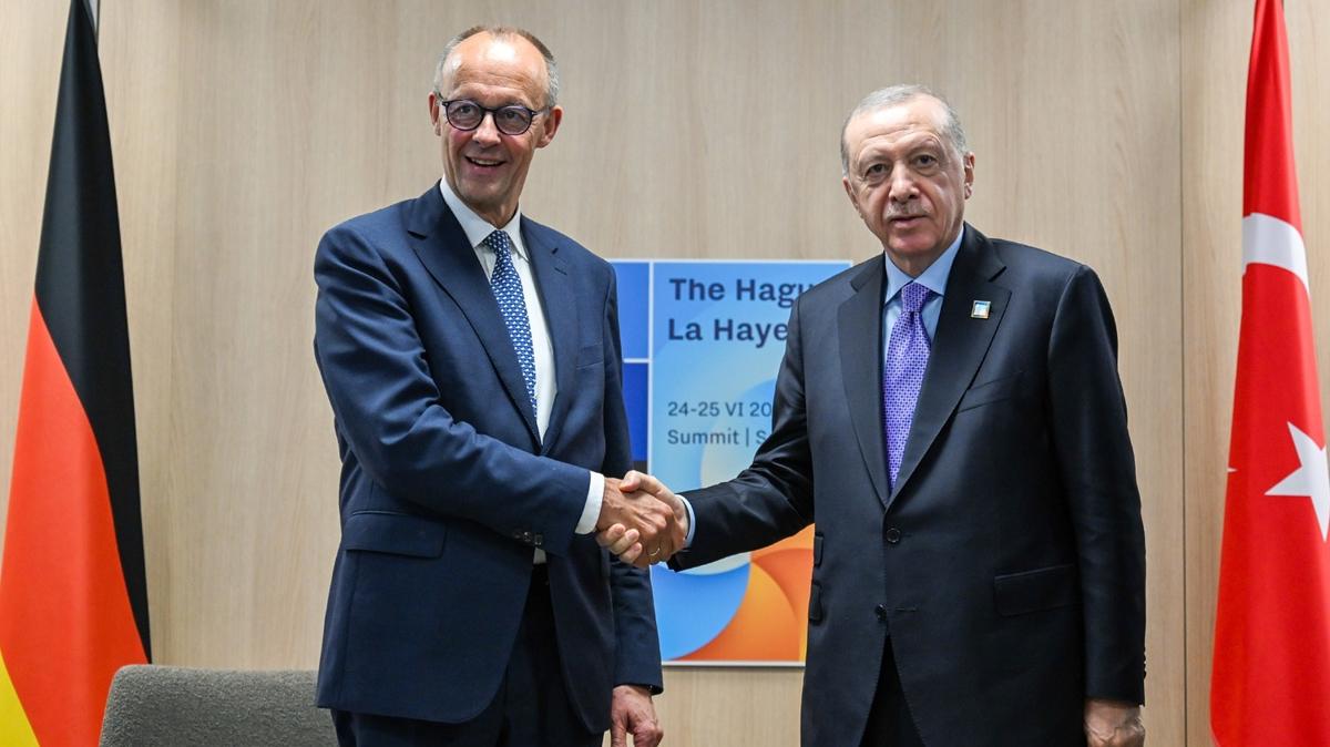 Bar iin seenek Trkiye! Merz: Bakan Erdoan'dan Rusya zerindeki nfuzunu kullanmasn istedim