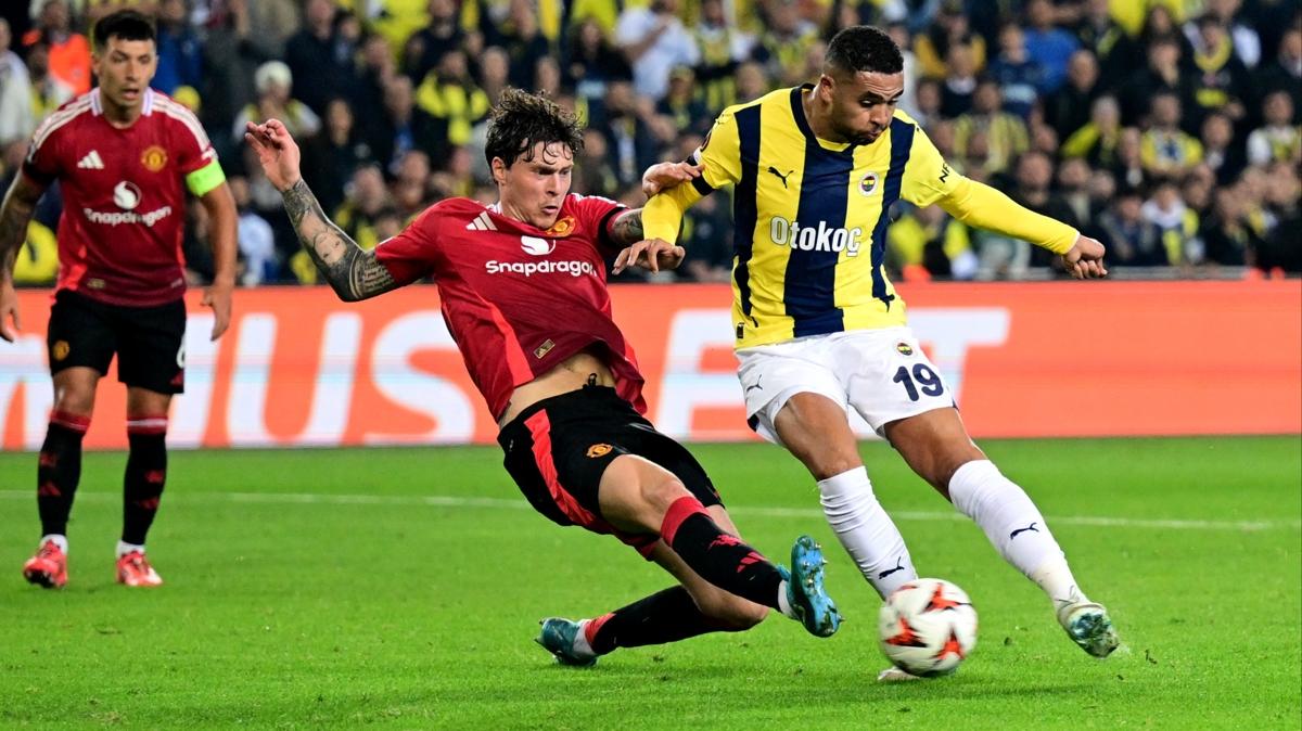 Manchester United ayrl aklad