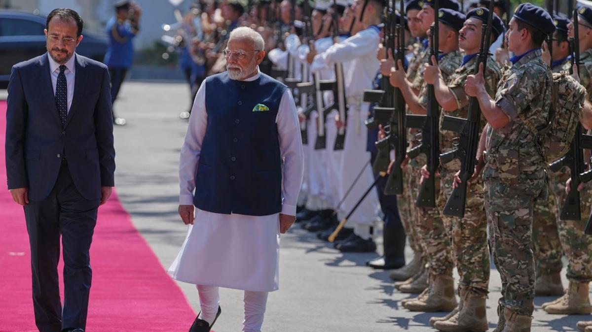 Rumlarn Modi ile ittifak illzyonu! Mteri olmaktan teye gidemeyecekler
