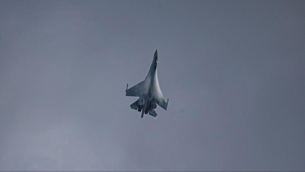 Yaptrm tehdidi sonusuz kald! SU-35 sava uaklar resmen duyuruldu