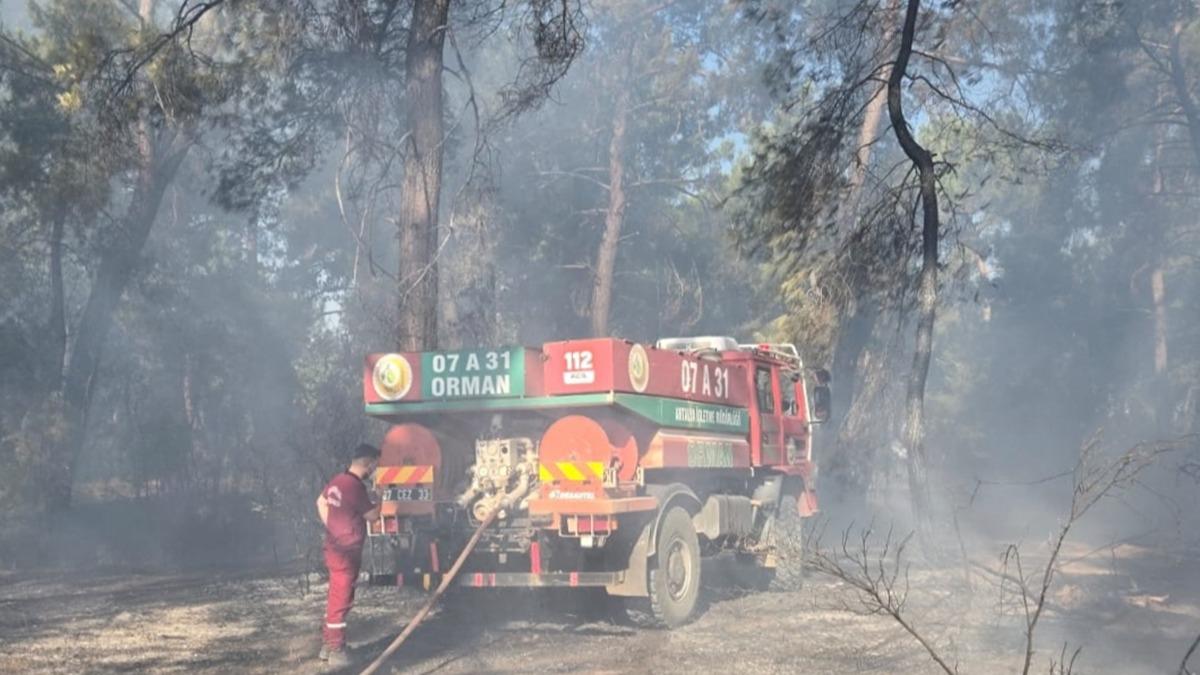 Antalya'da iki blgede yangn kt