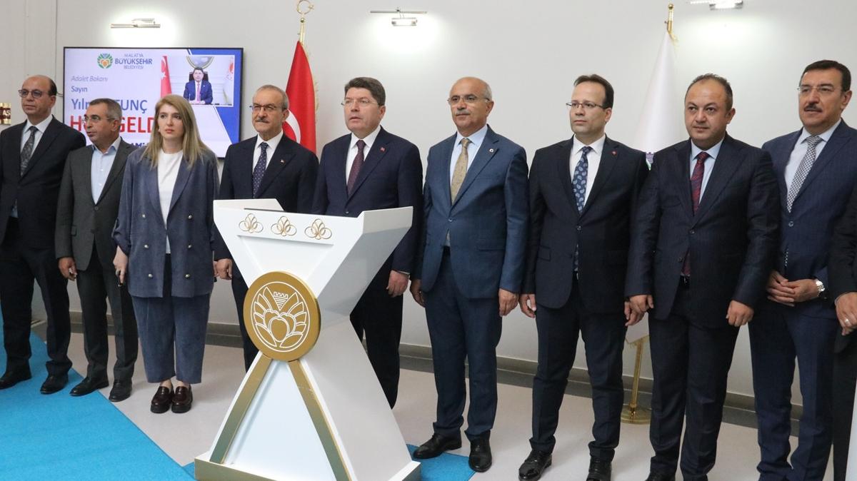 Bakan Tun'tan darbeci anlaya tepki: Hi bo durmuyorlar 