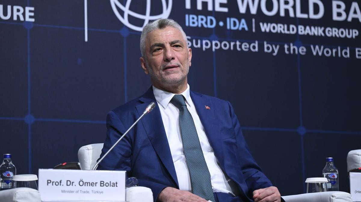 Bakan Bolat: Cumhurbakan Erdoan dneminde ulatrma ve altyapya 300 milyar dolarlk yatrm yapld 