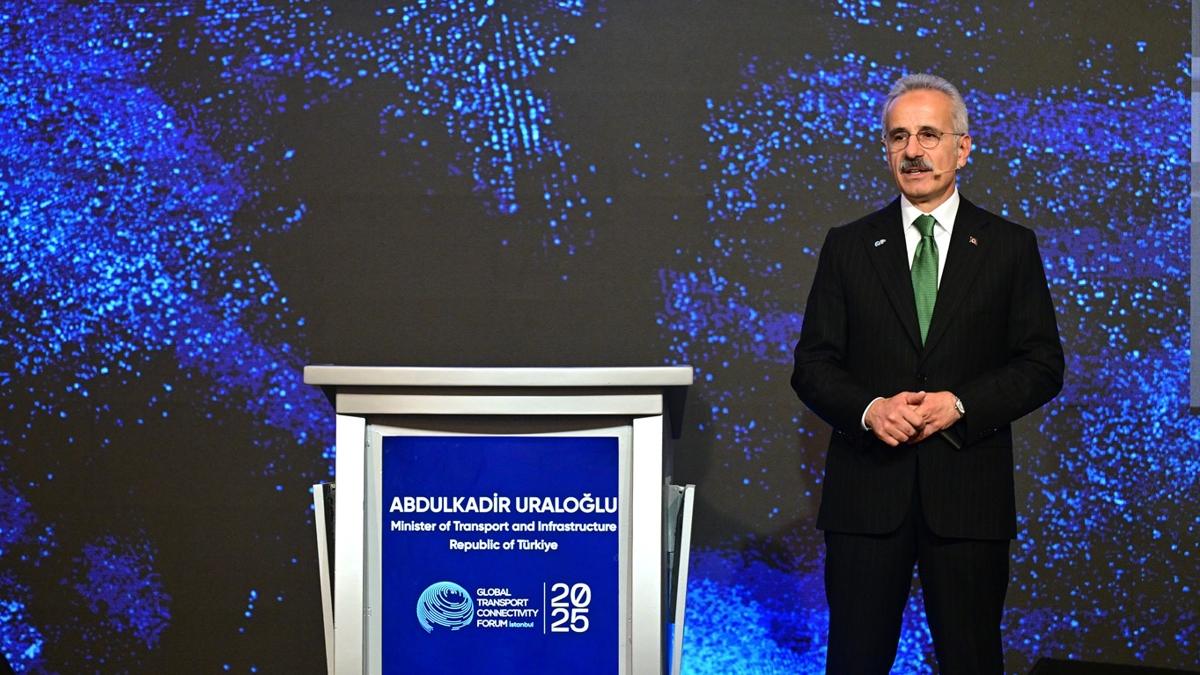 Bakan Uralolu, ''Kresel Ulatrma Koridorlar Forumu''nun ktlarn aklad