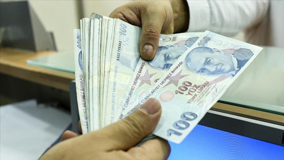 AK Parti'den 'emekli maa' aklamas