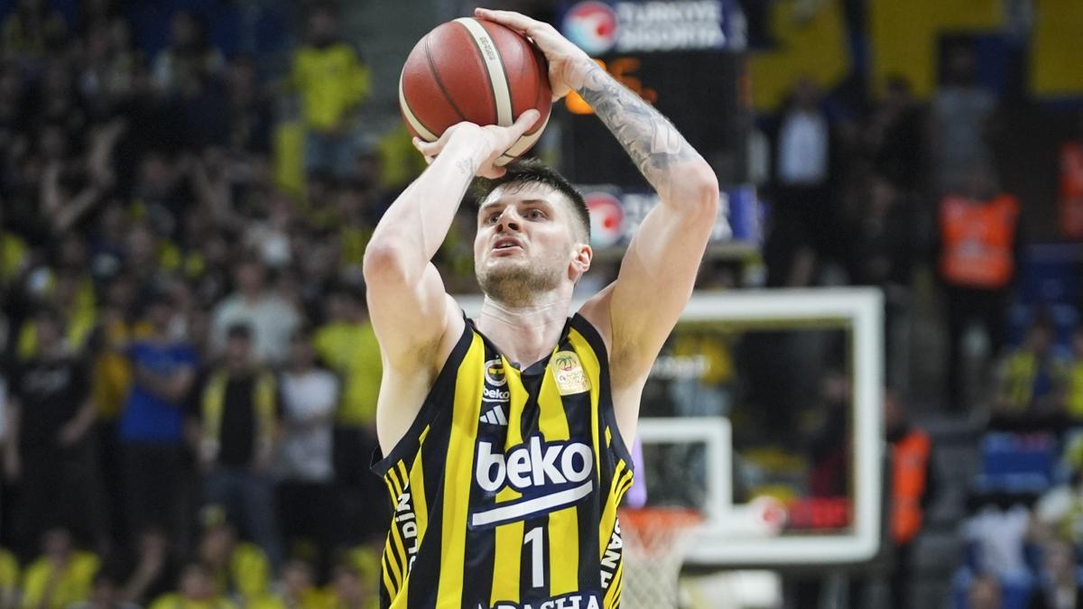 Fenerbahe Beko, Metecan Birsen'in szlemesini uzatt