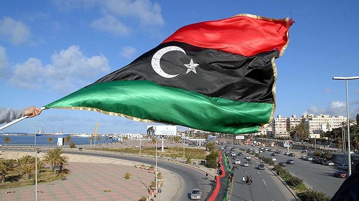 Libya'da piyasadan 3 buuk milyar dinarlk sahte para topland