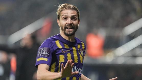 Caner Erkin'in yeni takm belli oldu