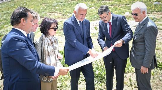 Bakan Ersoy: Bu coğrafya artık terörle değil başarılarla anılıyor