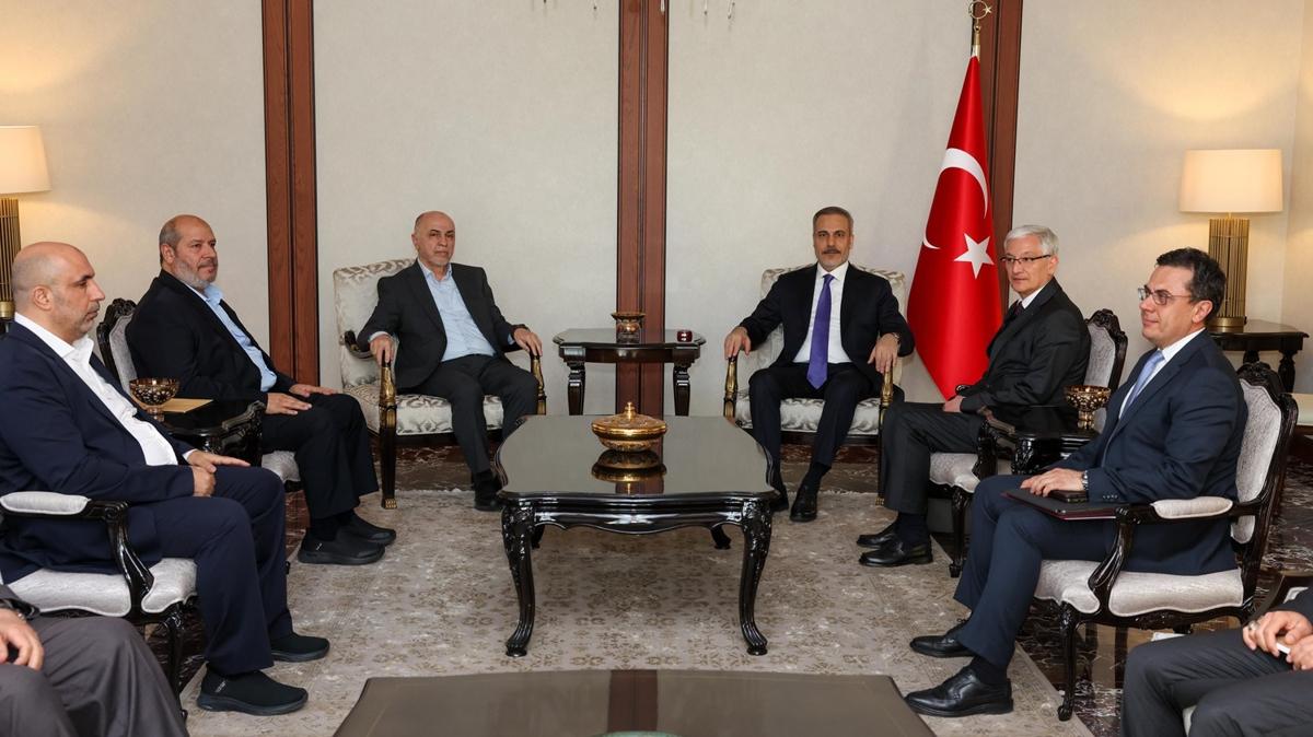 Bakan Fidan'dan kritik grme... Hamas heyetiyle atekes masas