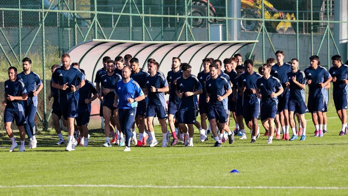Erzurumspor yeni sezon hazrlklarna balad