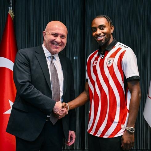Samsunspor yeni orta sahasını açıkladı