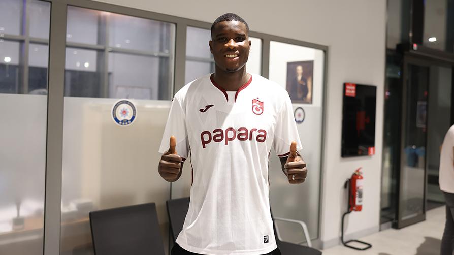Resmi imza için geldi!