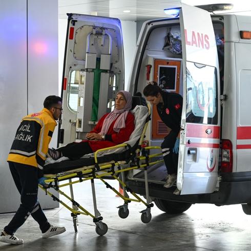 Gazze'ye yardım eli: Tedavi için Türkiye'ye getirildiler