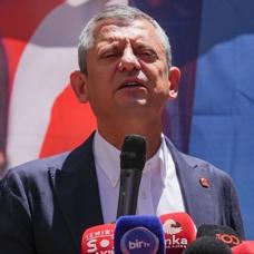 Özgür Özel, FETÖ'nün yuvarlandığı çukura düştü…