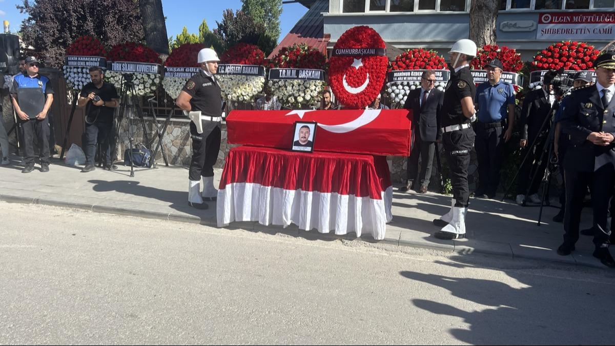 Orman yangnnda ehit olan brahim Demir son yolculuuna uurland